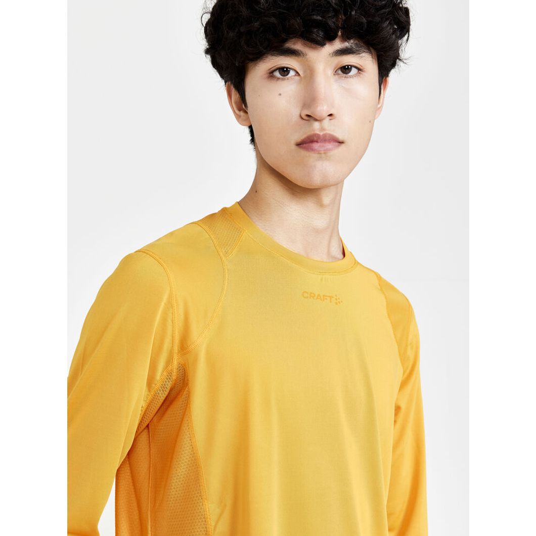 Adv Essence Longsleeve Tee