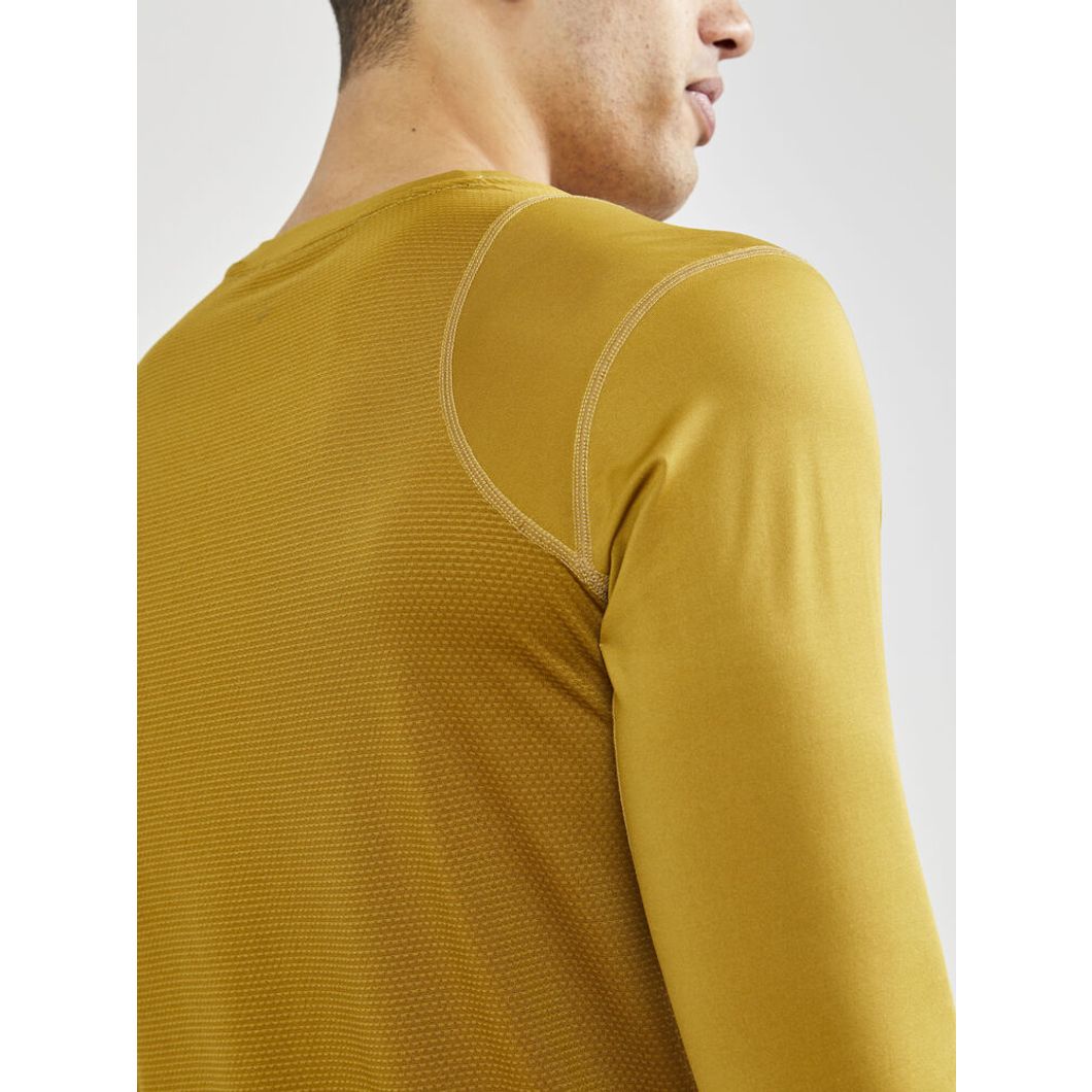 Adv Essence Longsleeve Tee