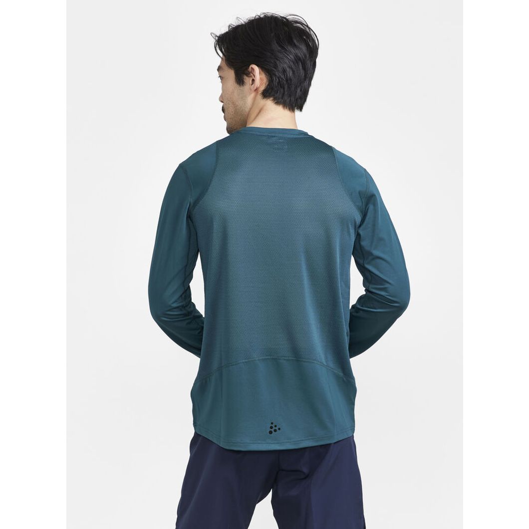 Adv Essence Longsleeve Tee