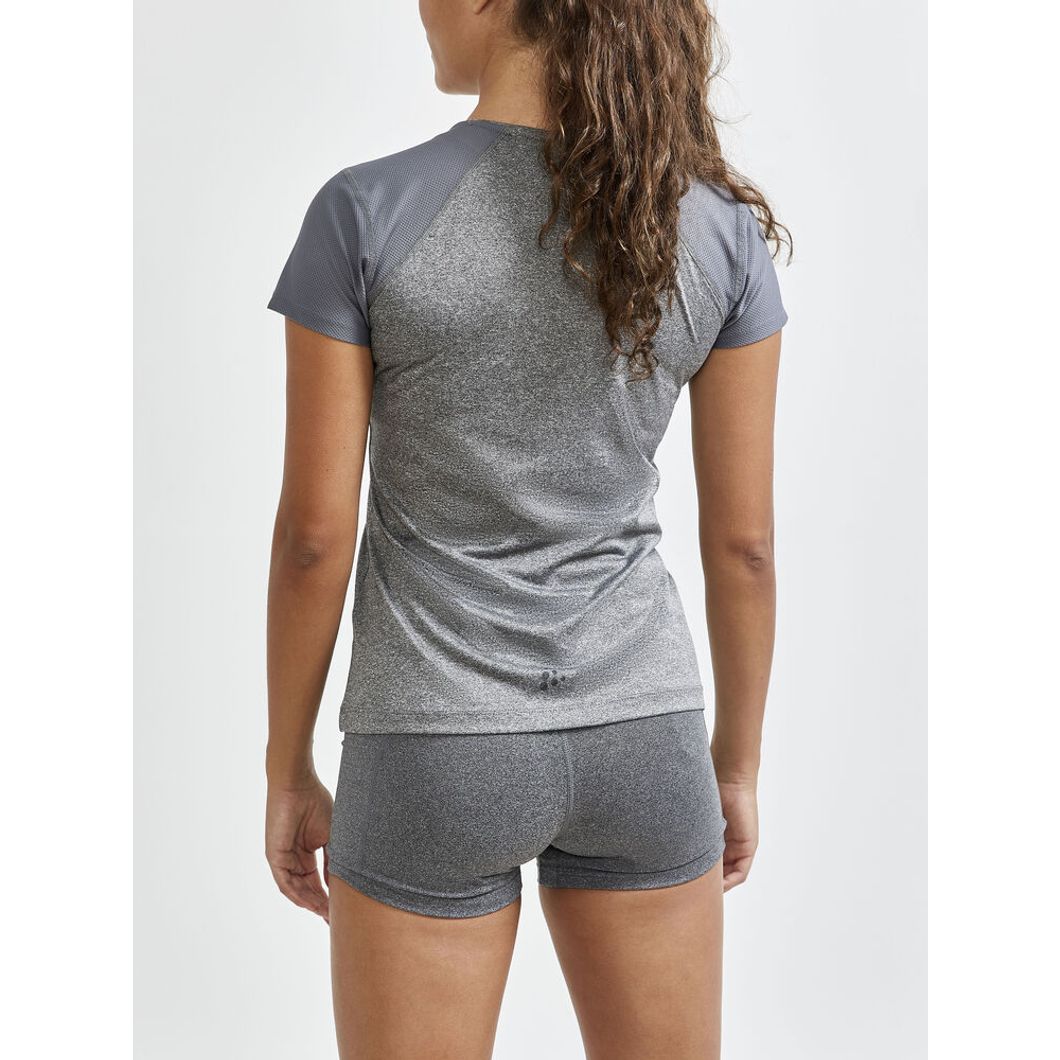 Adv Essence Slim Tee Damen