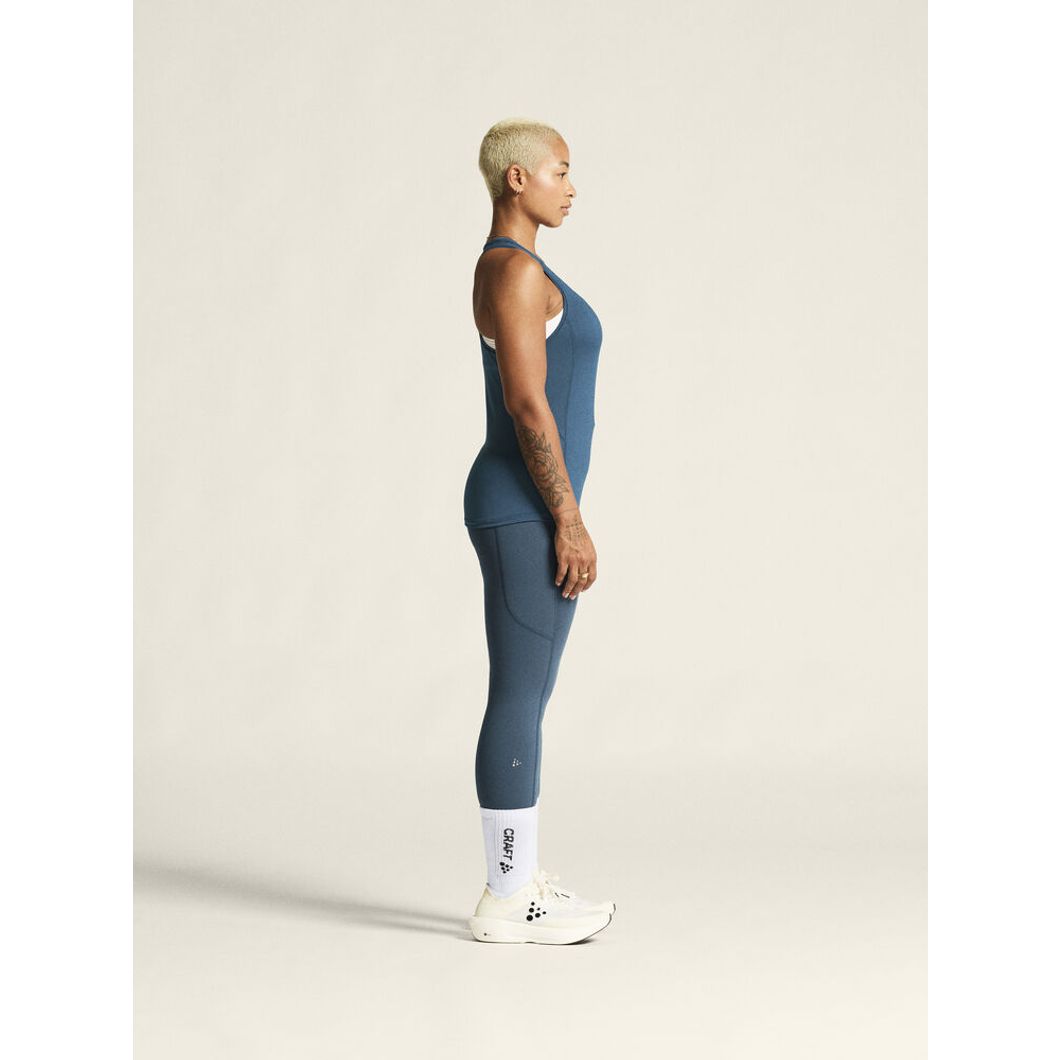 Adv Essence Singlet 2 Damen