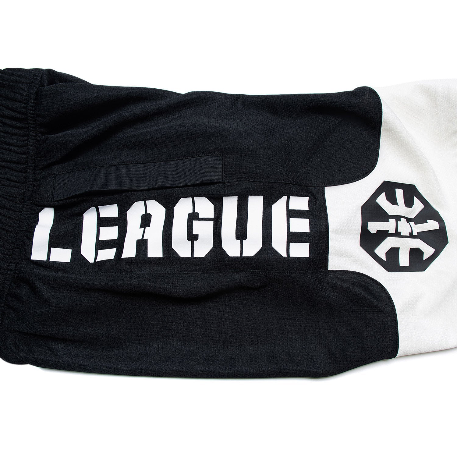 Unisex Basketball-Short "Anti-Warrior" Badfive BIG Schwarz-Weiß - AAPT045-1