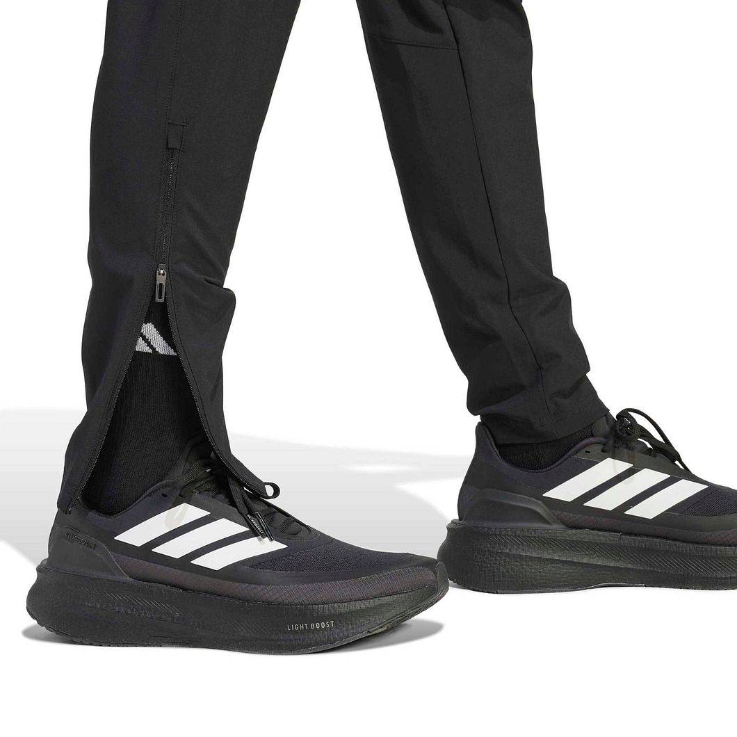 Tiro Travel Trainingshose