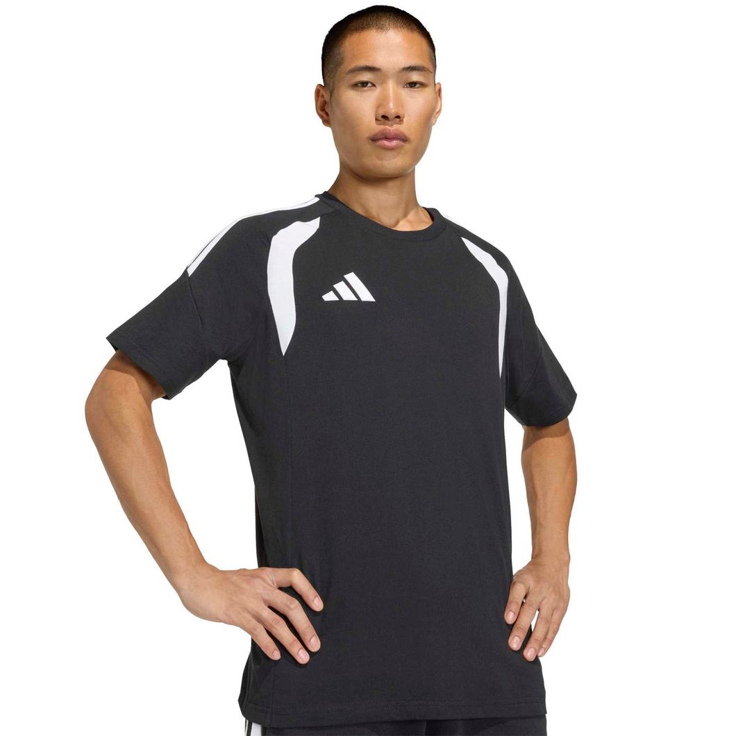 Tiro 26L Shorts