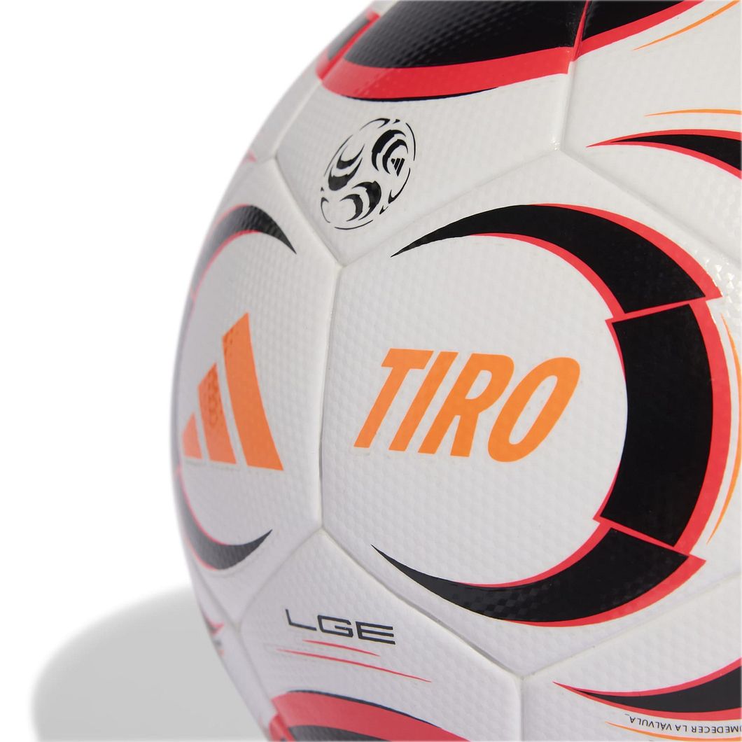 Tiro LGE Fußball
