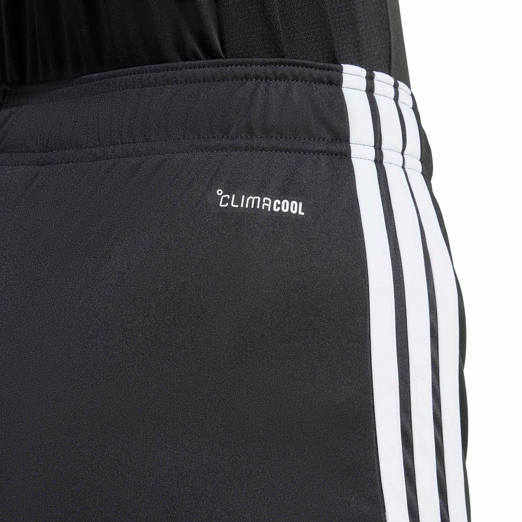 Tiro 26L Shorts Damen