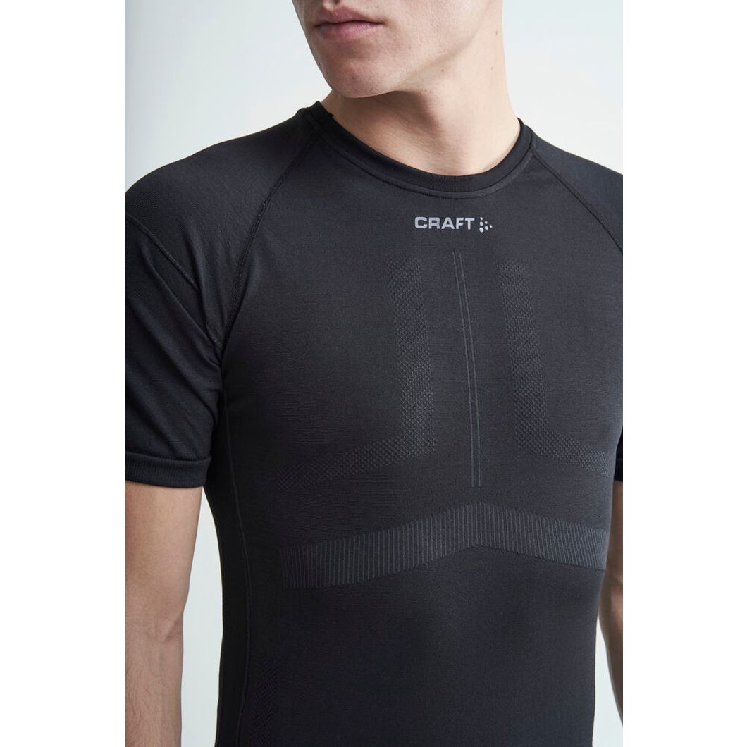Active Intensity Kurzarmshirt