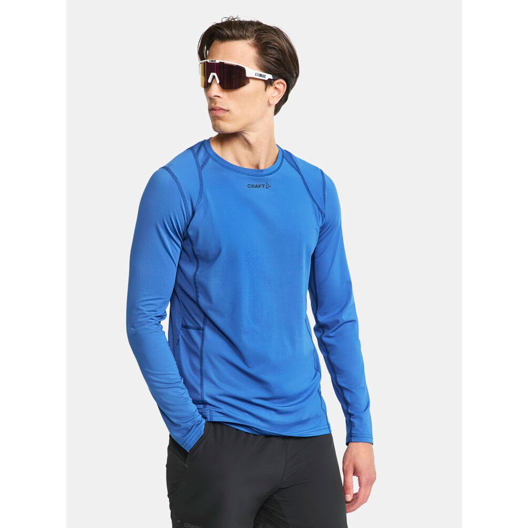 Adv Essence Longsleeve Tee