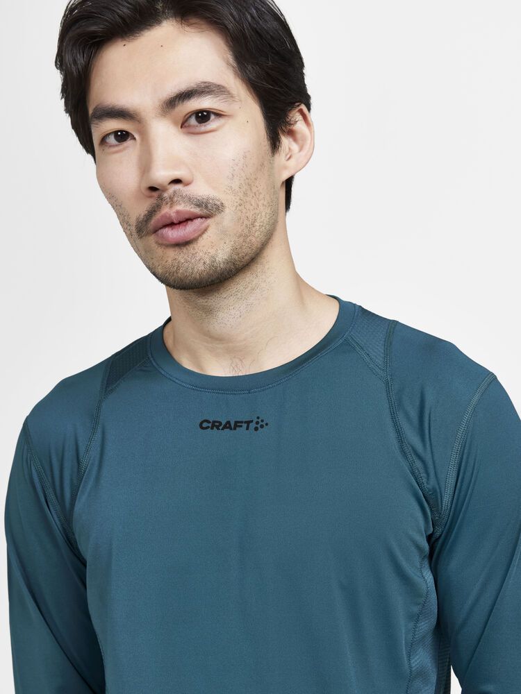 Adv Essence Longsleeve Tee