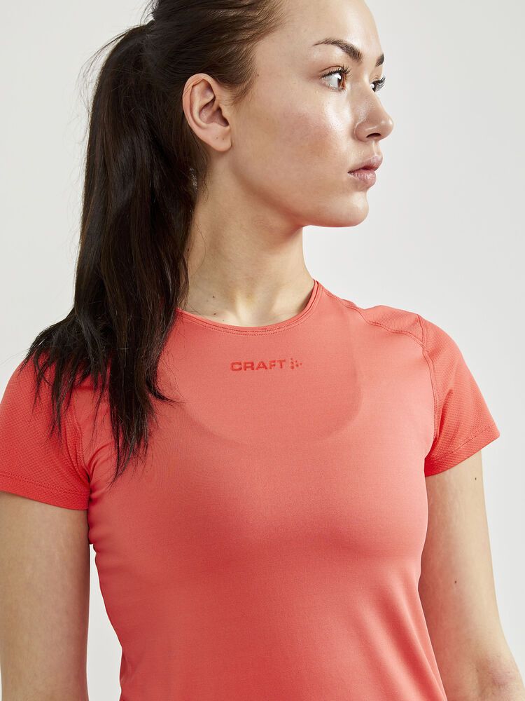 Adv Essence Slim Tee Damen