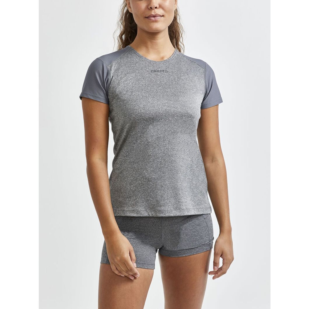 Adv Essence Slim Tee Damen