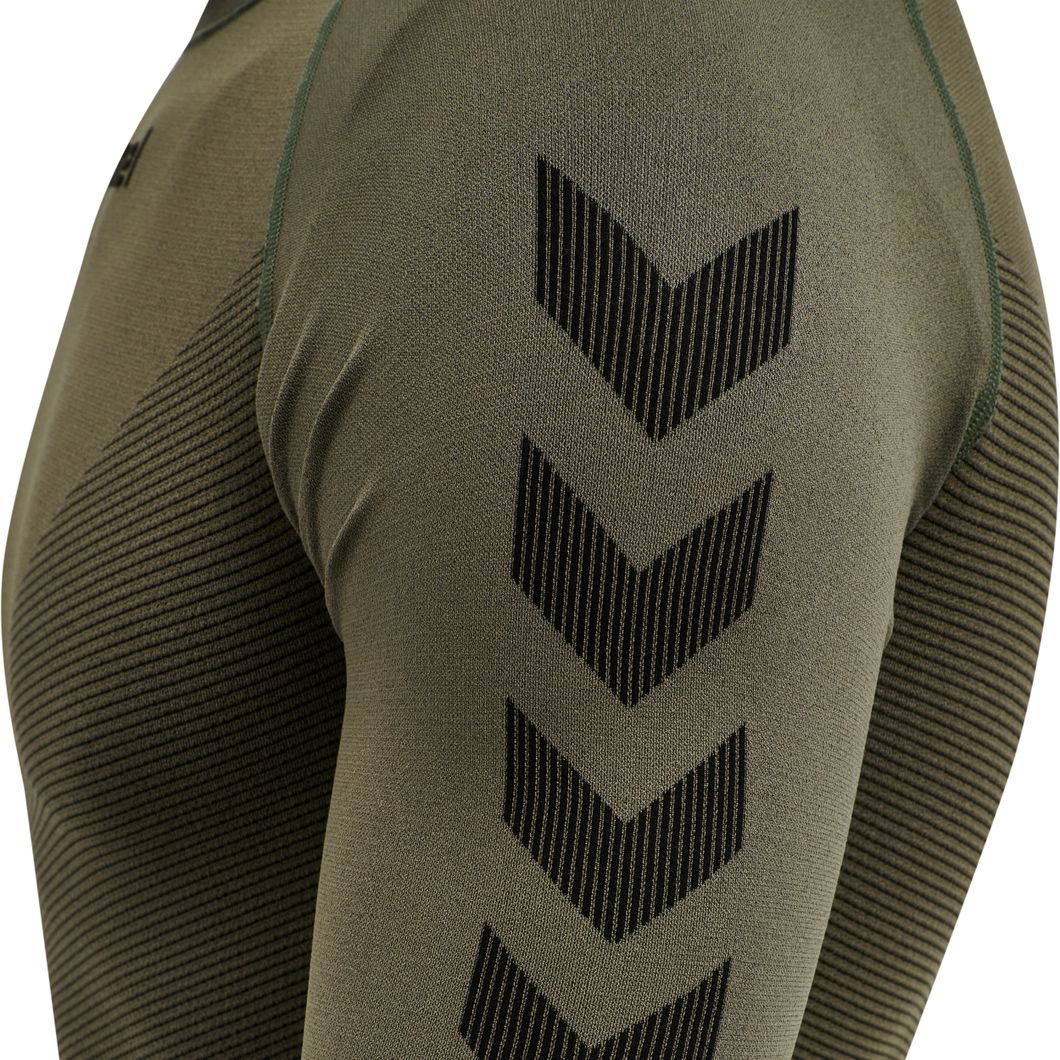 FIRST SEAMLESS Langarmshirt