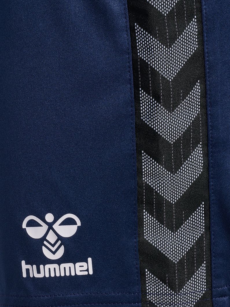 AUTHENTIC PL Shorts Damen