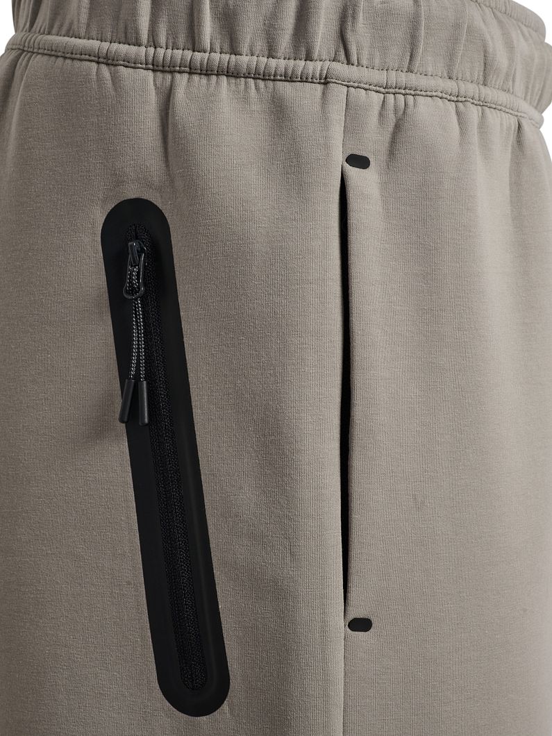 hmlTECH FLEECE Shorts