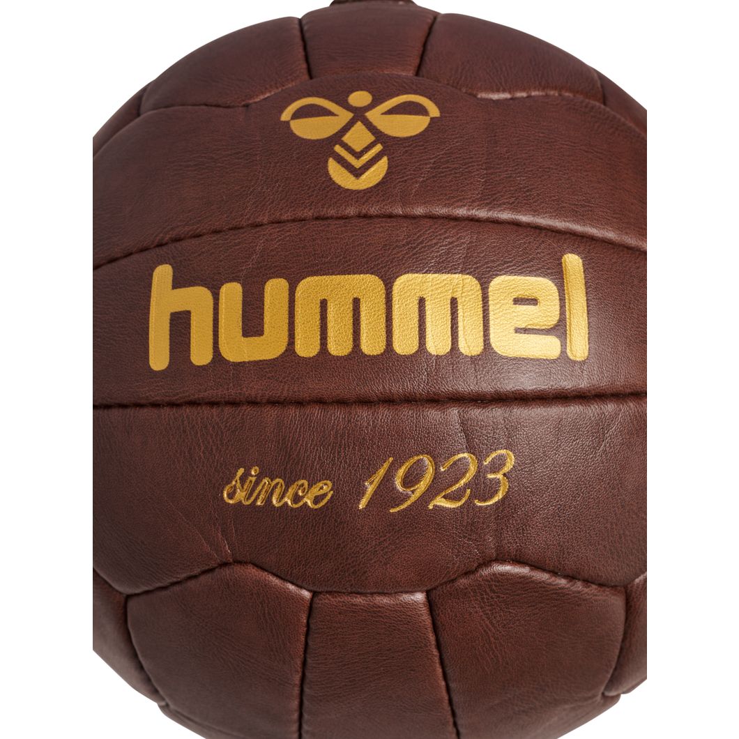 ROOT EXCLUSIVE Fußball