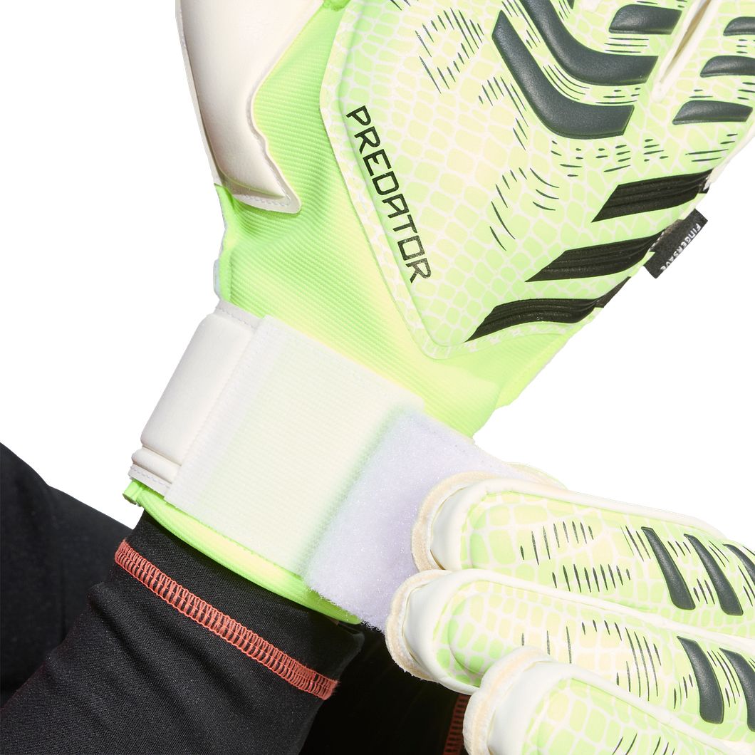 Predator Match Fingersave Torwarthandschuhe