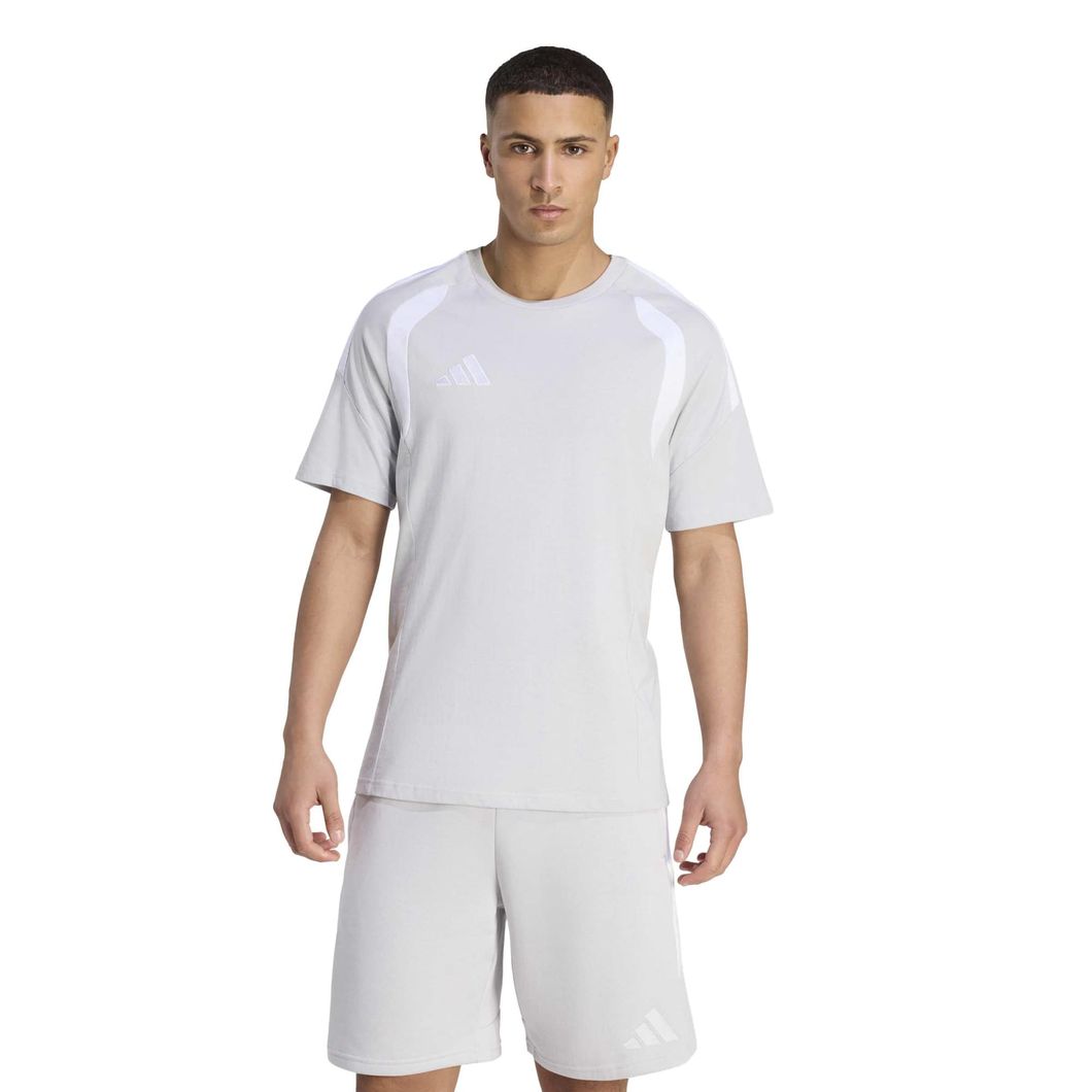 Tiro 26L Shorts