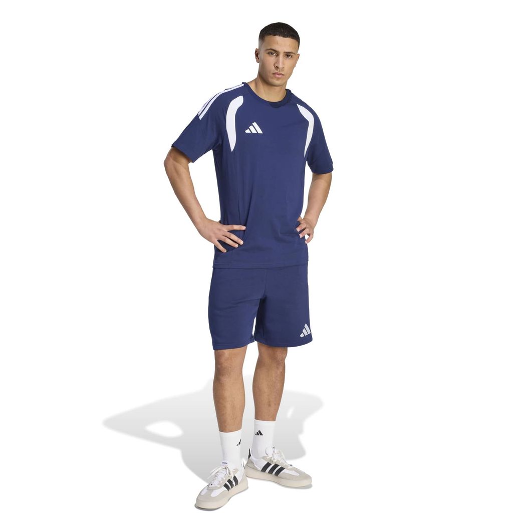 Tiro 26L Shorts