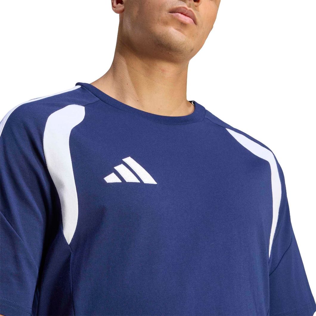 Tiro 26L Shorts