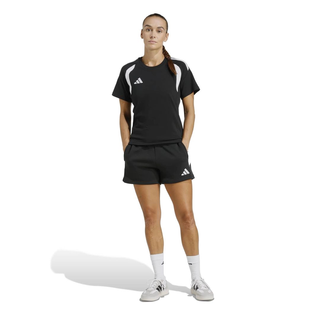Tiro 26L Shorts Damen