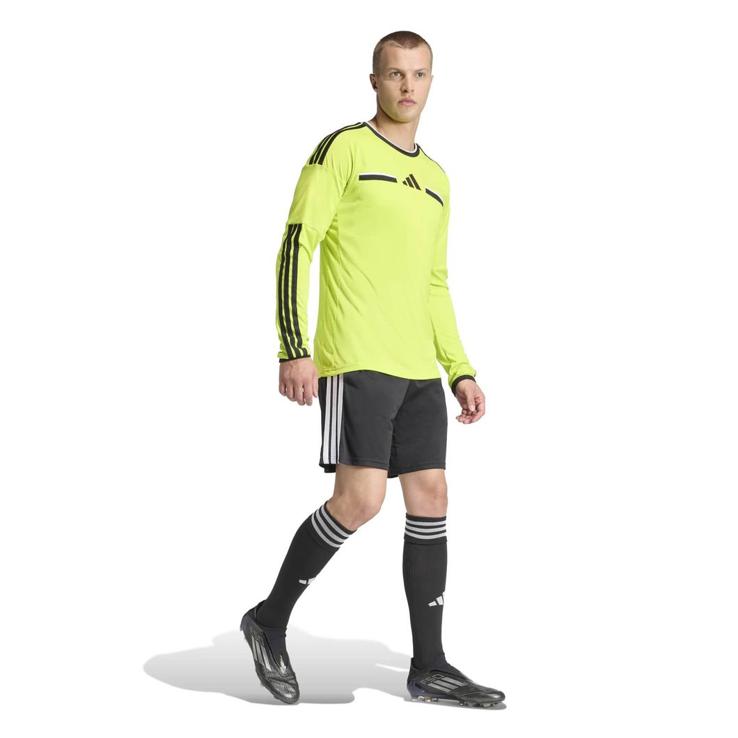 Referee 26 Short